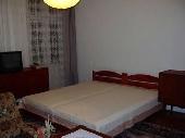 Belv�rosi kertes lak�s a H�rsfa u-ban